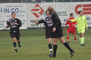 subito in vantaggio, Vincenzi 'esulta' a modo suo